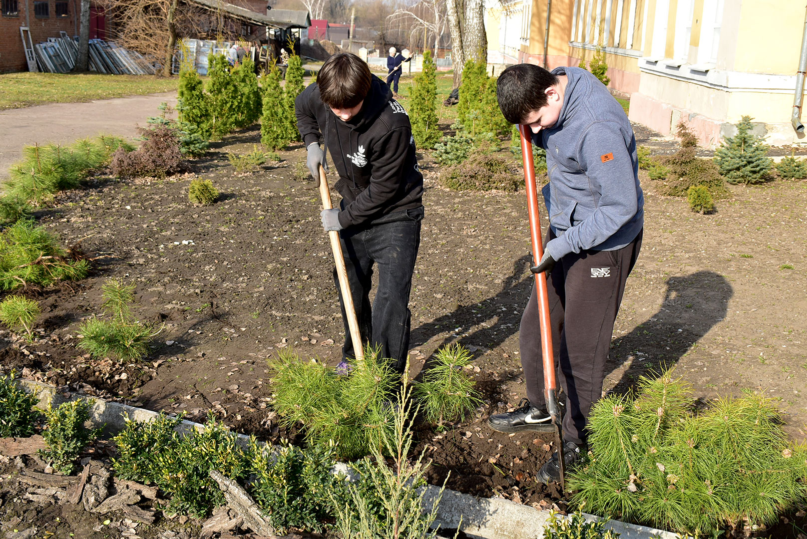 Закріплення теоретичних знань у реальних умовах